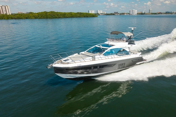 60-ft-Azimut-2022-S6- Miami Florida United States  yacht for sale