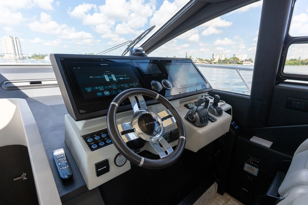 Azimut S6 Yacht For Sale