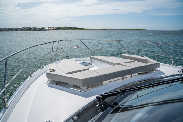 50ft Cruisers Yachts Yacht For Sale