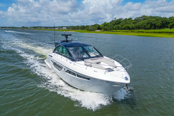50ft Cruisers Yachts Yacht For Sale