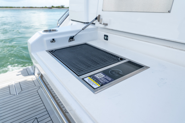 50ft Cruisers Yachts Yacht For Sale
