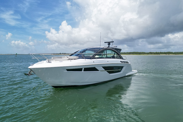 50ft Cruisers Yachts Yacht For Sale