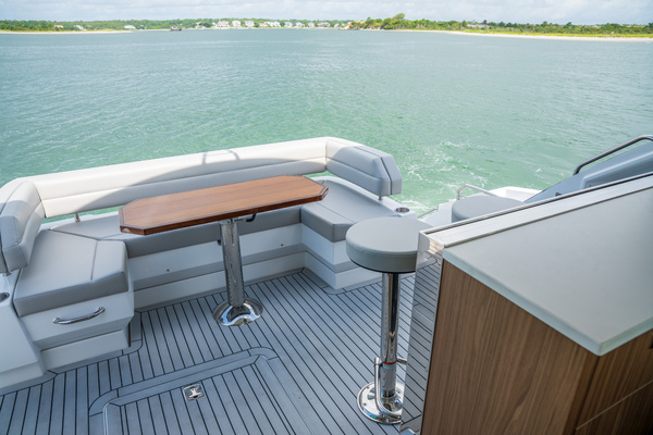 50ft Cruisers Yachts Yacht For Sale