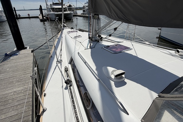 Island Flyer 40ft Wauquiez Yacht For Sale
