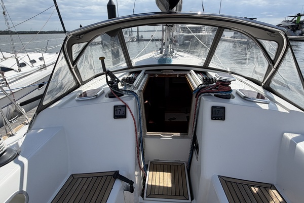Island Flyer 40ft Wauquiez Yacht For Sale