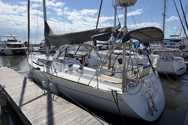 Island Flyer 40ft Wauquiez Yacht For Sale