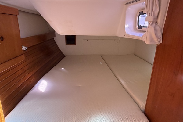 Island Flyer 40ft Wauquiez Yacht For Sale