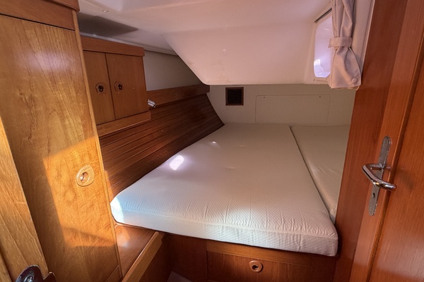 Island Flyer 40ft Wauquiez Yacht For Sale