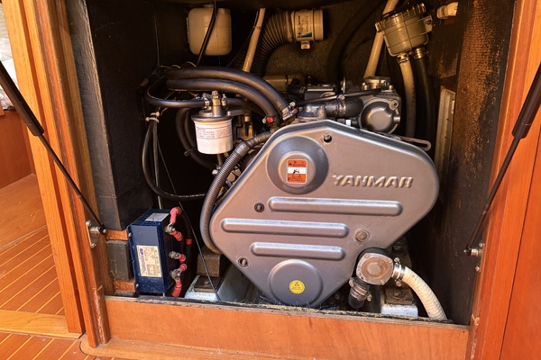 54 HP Yanmar Engine