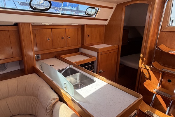 Island Flyer 40ft Wauquiez Yacht For Sale