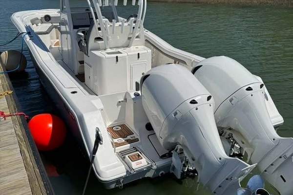 Adventure 32ft Tidewater Yacht For Sale