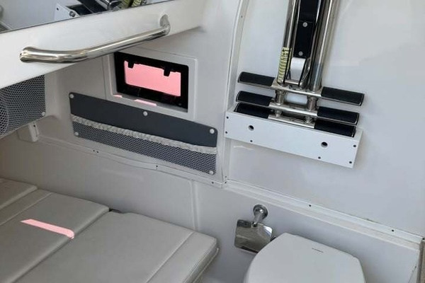 Adventure 32ft Tidewater Yacht For Sale