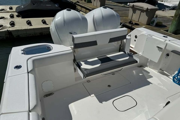 Adventure 32ft Tidewater Yacht For Sale