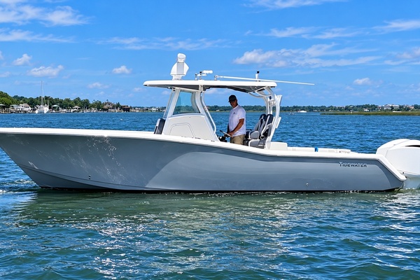 Adventure 32ft Tidewater Yacht For Sale