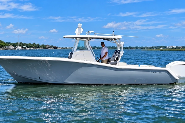 32-ft-Tidewater-2018-320 CC-Adventure Hilton Head Island South Carolina United States  yacht for sale