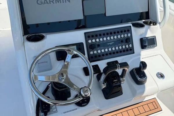 Adventure 32ft Tidewater Yacht For Sale
