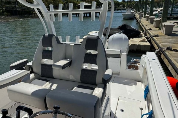 Adventure 32ft Tidewater Yacht For Sale
