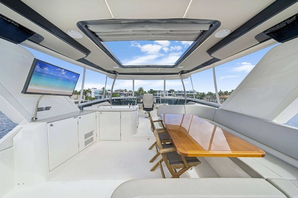 58ft Absolute Yacht For Sale