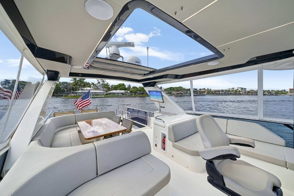 58ft Absolute Yacht For Sale