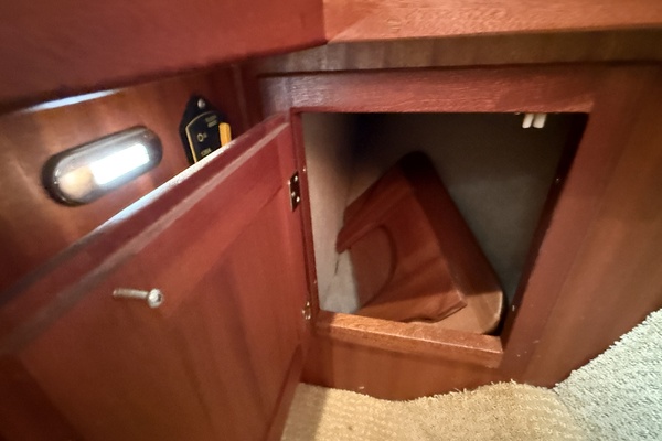 Reliant 36ft American Tug Yacht For Sale