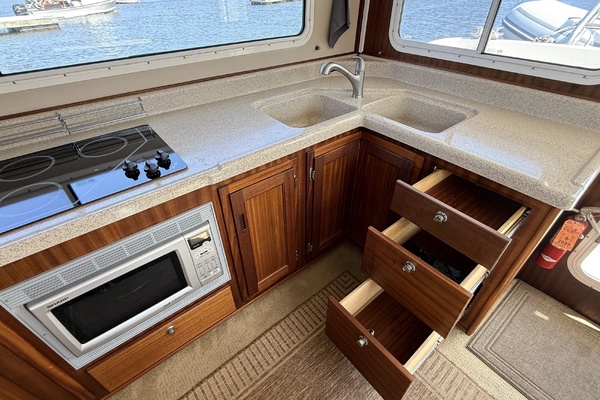 Reliant 36ft American Tug Yacht For Sale