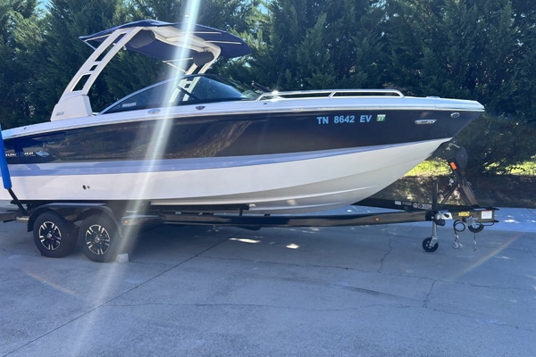 24ft Chaparral Yacht For Sale