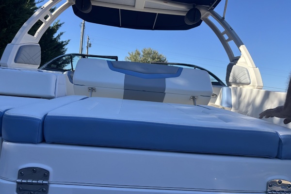 24ft Chaparral Yacht For Sale