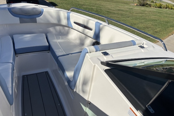 24ft Chaparral Yacht For Sale