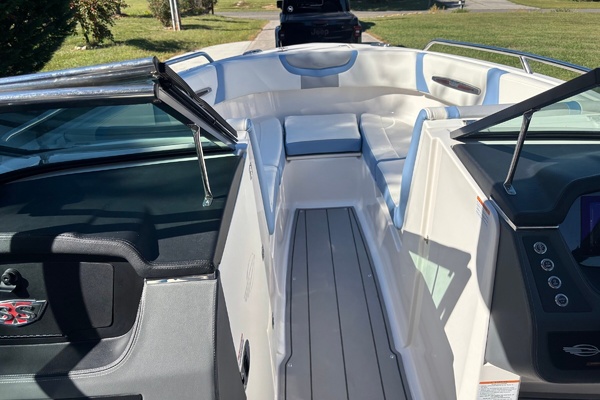 24ft Chaparral Yacht For Sale