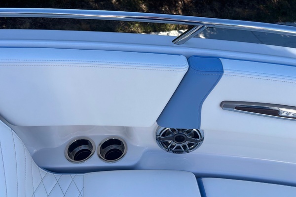 24ft Chaparral Yacht For Sale