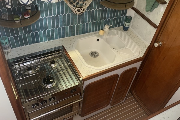 Eloira 39ft Privilege Yacht For Sale