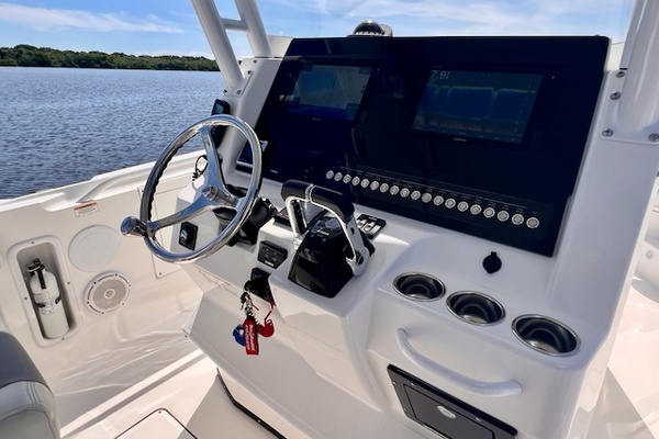32ft Edgewater Yacht For Sale