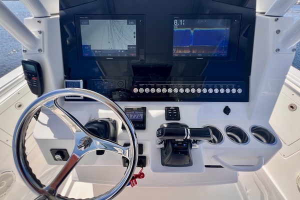 32ft Edgewater Yacht For Sale