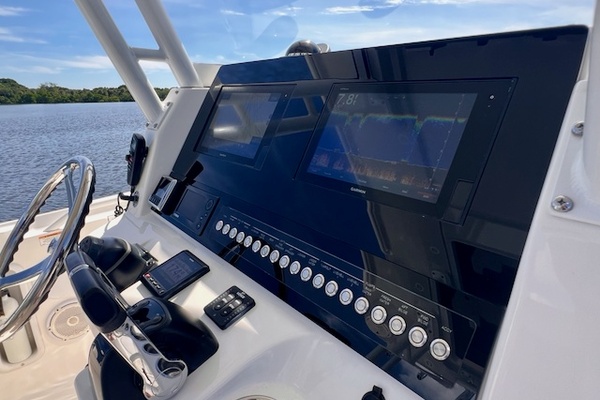 32ft Edgewater Yacht For Sale
