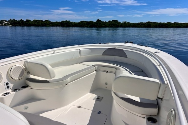 32ft Edgewater Yacht For Sale