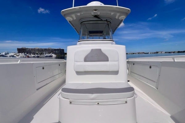 32ft Edgewater Yacht For Sale