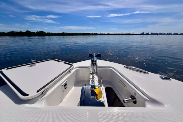 32ft Edgewater Yacht For Sale