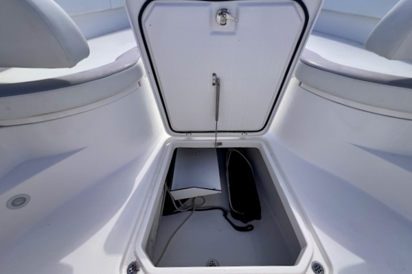 32ft Edgewater Yacht For Sale