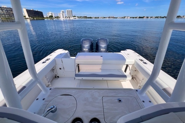 32ft Edgewater Yacht For Sale