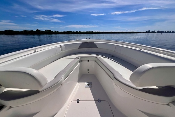 32ft Edgewater Yacht For Sale