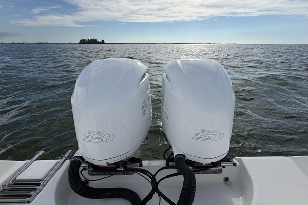 26ft Edgewater Yacht For Sale
