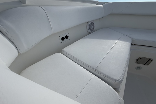 26ft Edgewater Yacht For Sale