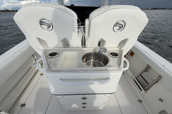 26ft Edgewater Yacht For Sale