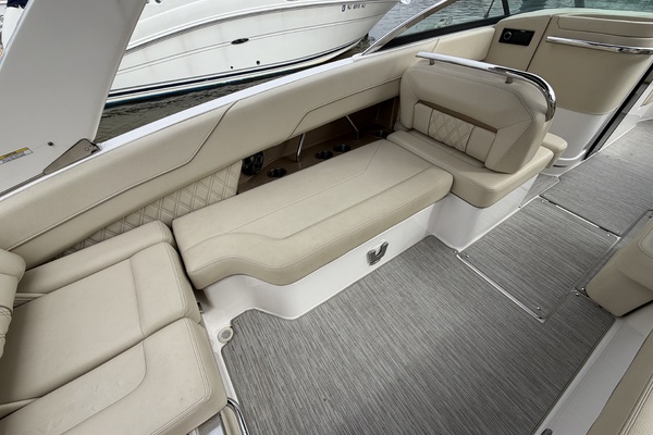 26ft Regal Yacht For Sale