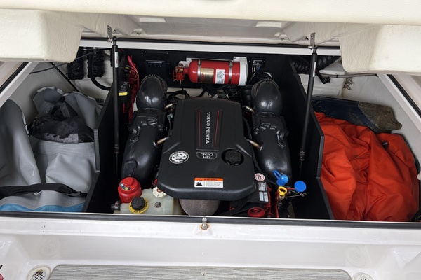 26ft Regal Yacht For Sale