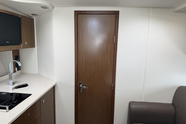 35ft Cruisers Yachts Yacht For Sale