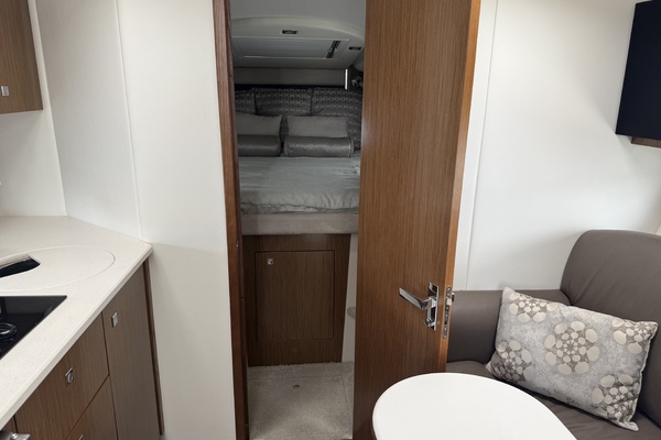 35ft Cruisers Yachts Yacht For Sale