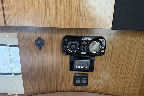 35ft Cruisers Yachts Yacht For Sale