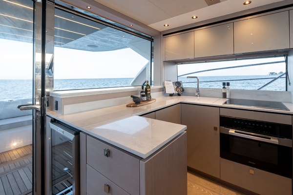 56ft Sunseeker Yacht For Sale