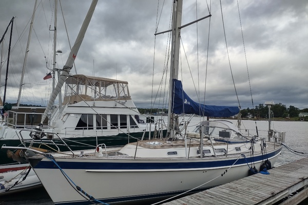 ELEUTHERIA 43ft Hallberg Rassy Yacht For Sale